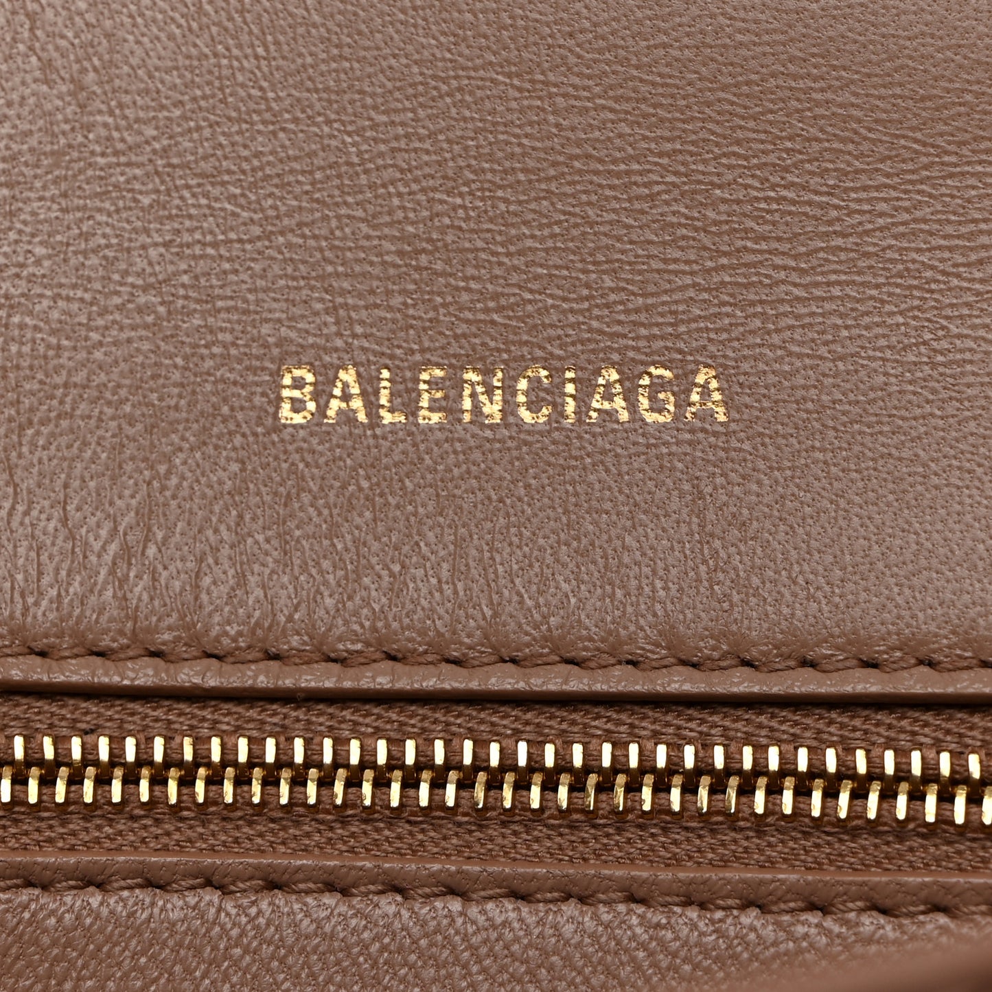 Shiny Calfskin Crocodile Embossed Small Hourglass Top Handle Bag Nude Beige