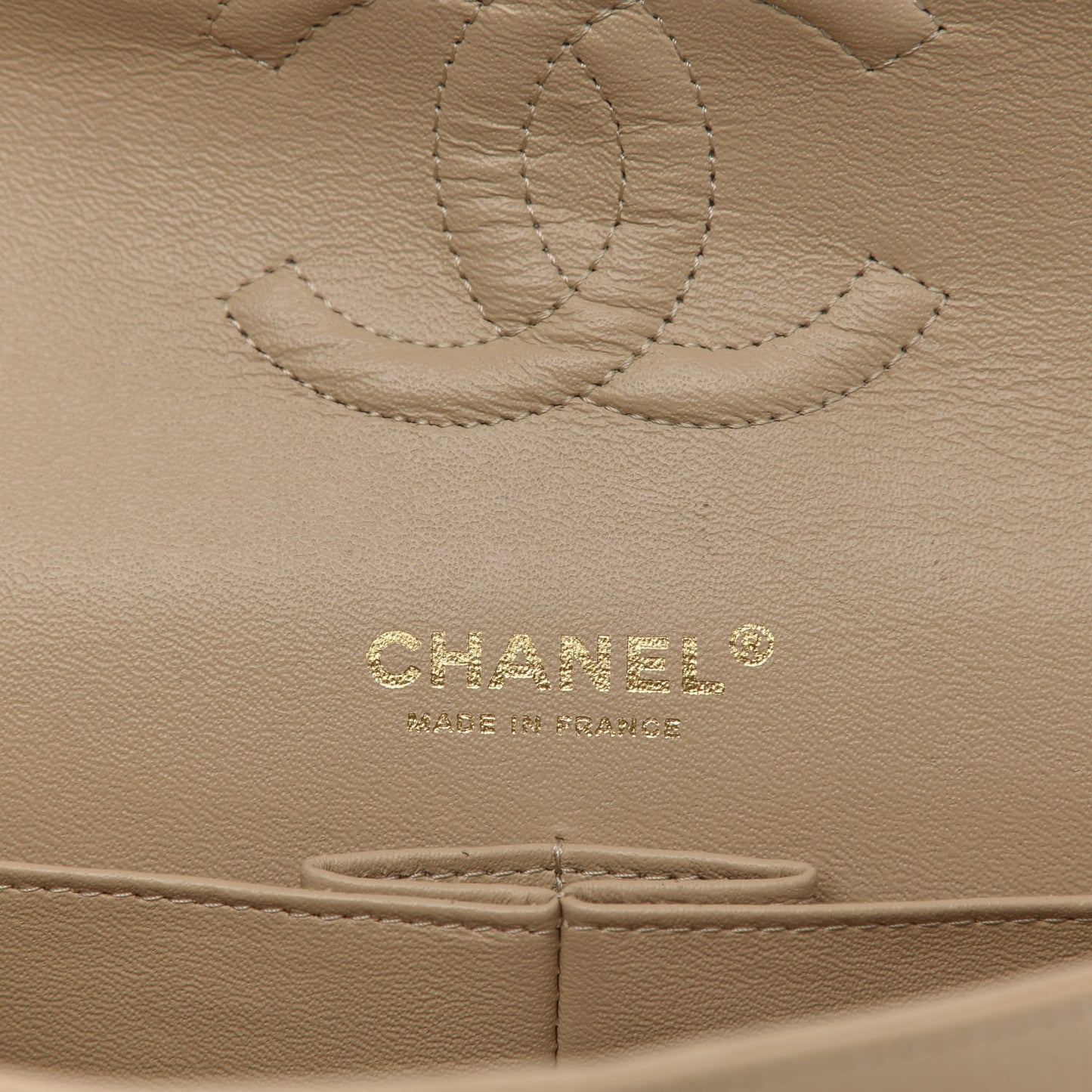 Caviar Quilted Medium Double Flap Beige Clair