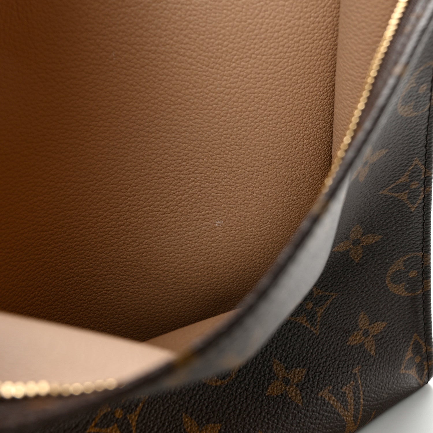 Louis Vuitton Monogram Toiletry Pouch 26 7 of 11