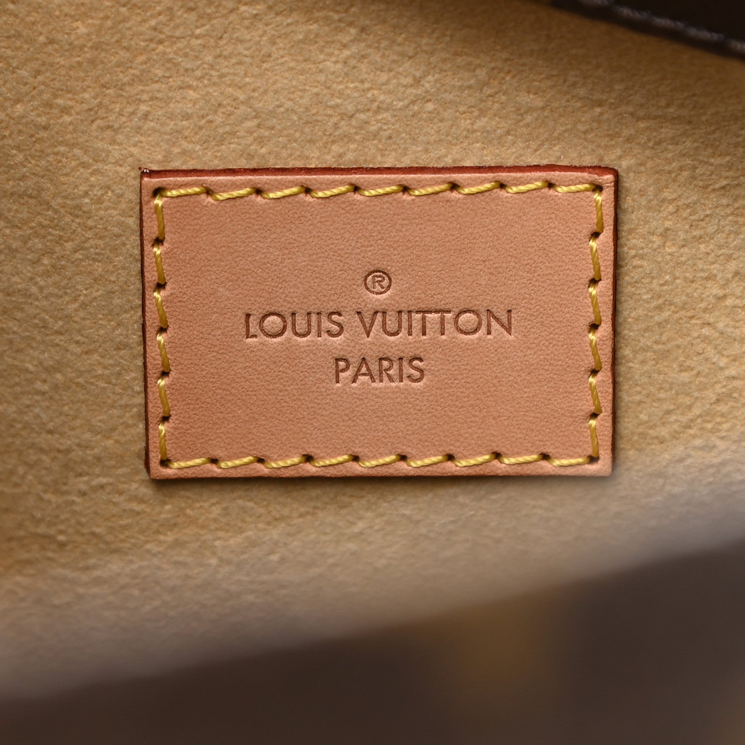 Louis Vuitton Monogram Artsy MM 6 of 8
