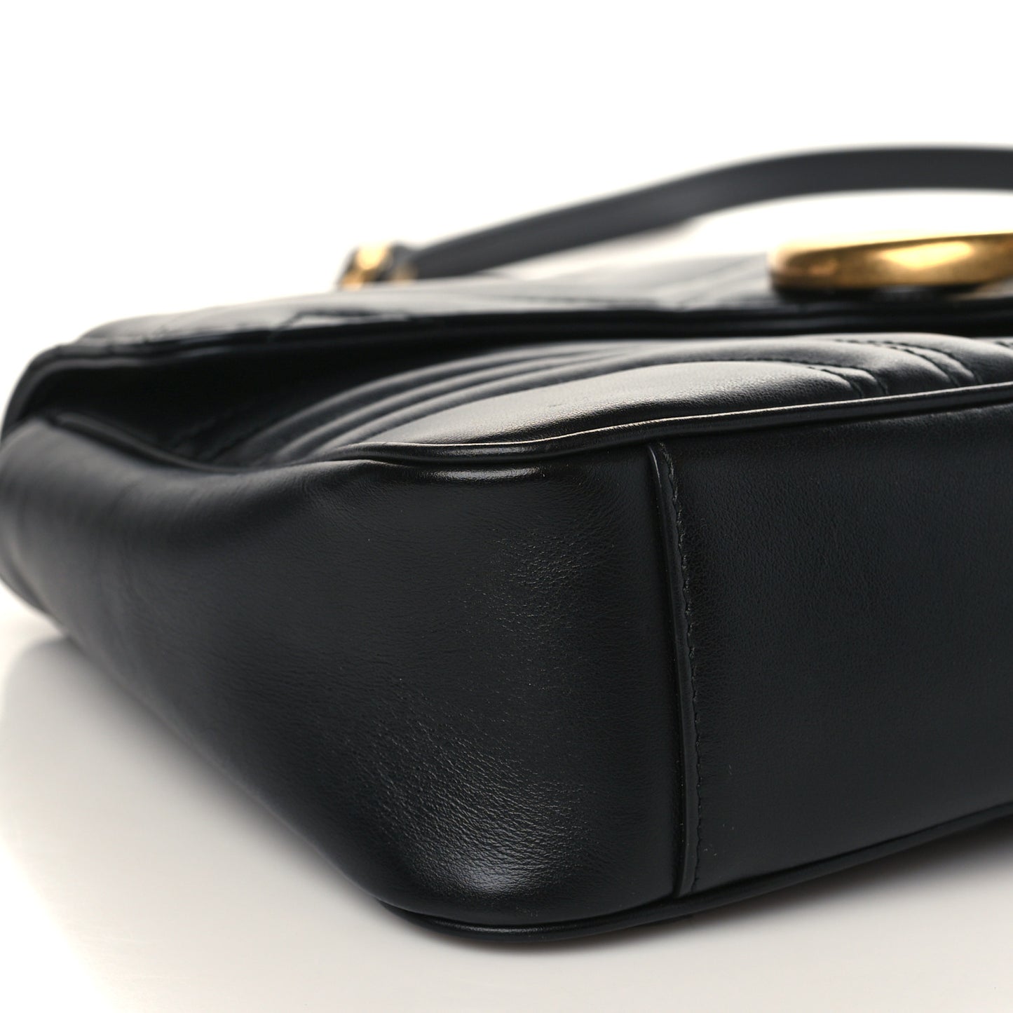 Calfskin Matelasse Medium GG Marmont Shoulder Bag Black