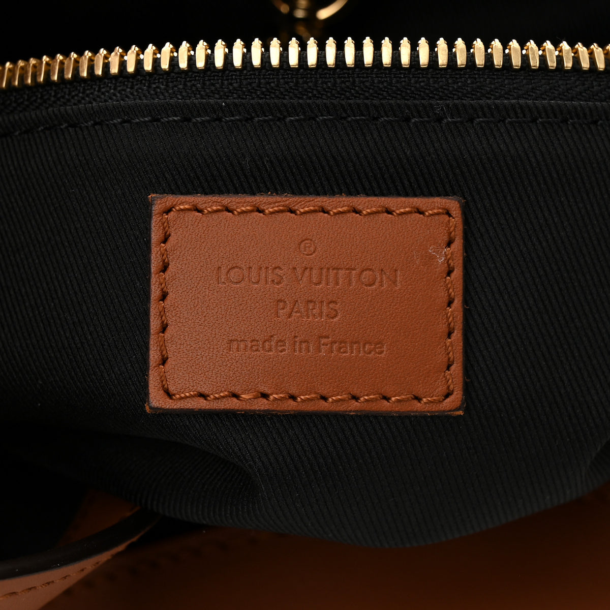 Reverse Monogram Dauphine Hobo MM