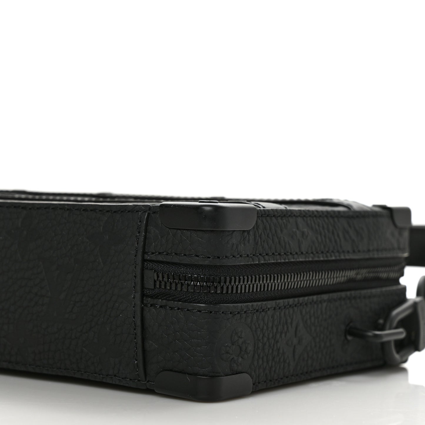 Taurillon Monogram Soft Trunk Black