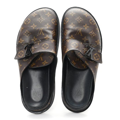Louis Vuitton Patent Monogram Mens Cosy Flat Comfort Clog Mules 9 Brown 3 of 11