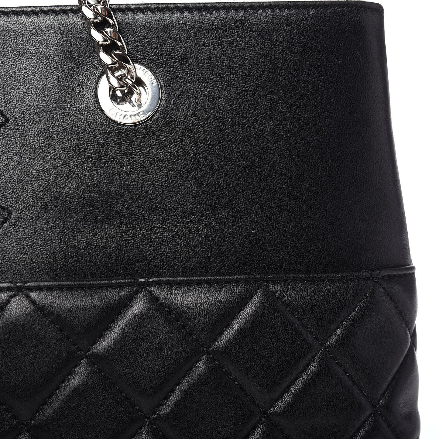 Lambskin Quilted Medium Urban Delight Tote Black