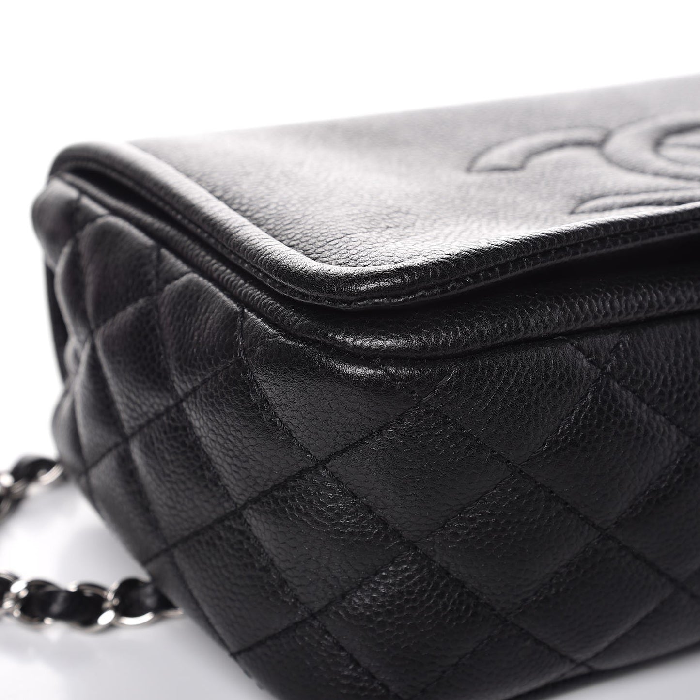 Caviar Medium Timeless CC Flap Black