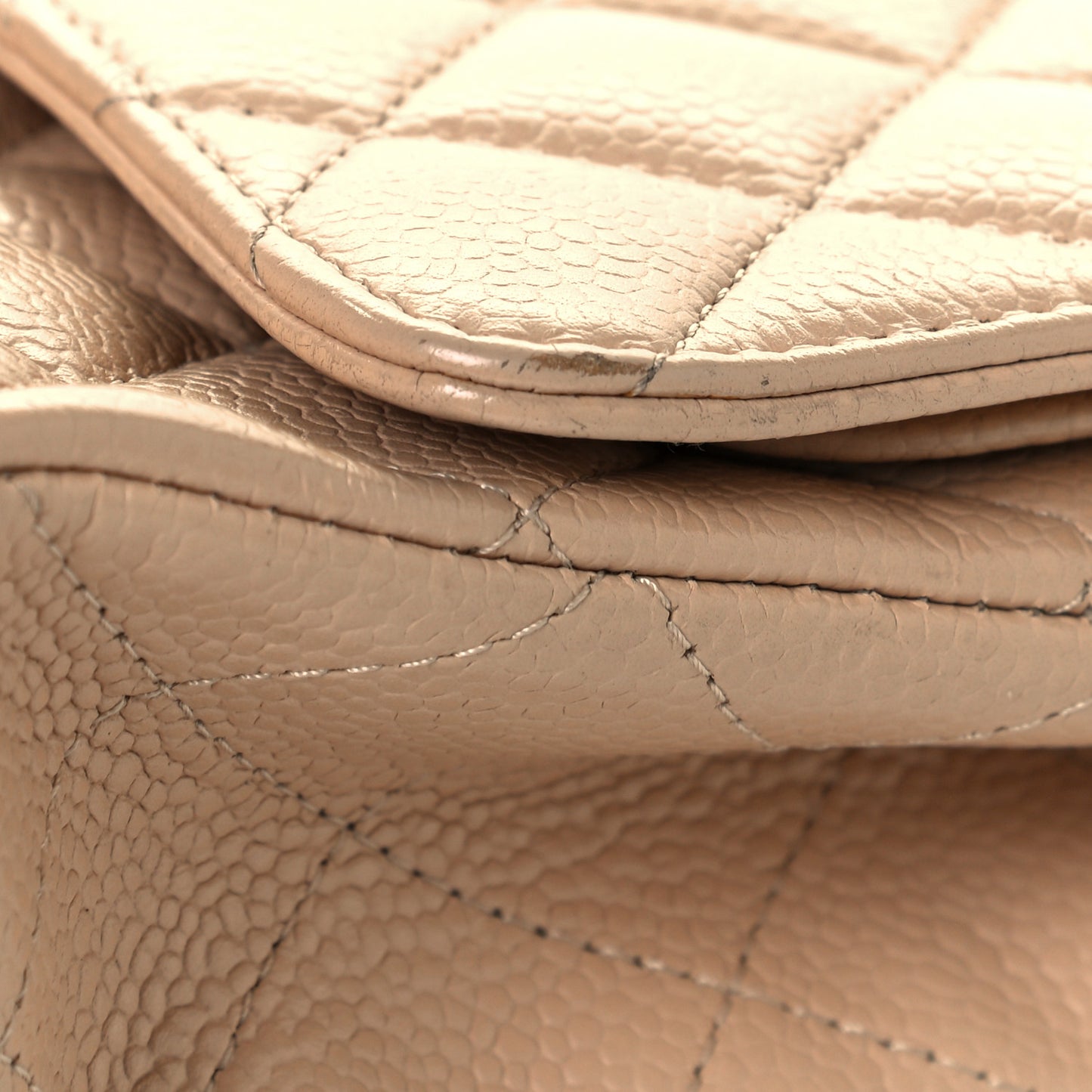 Caviar Quilted Medium Double Flap Beige Clair