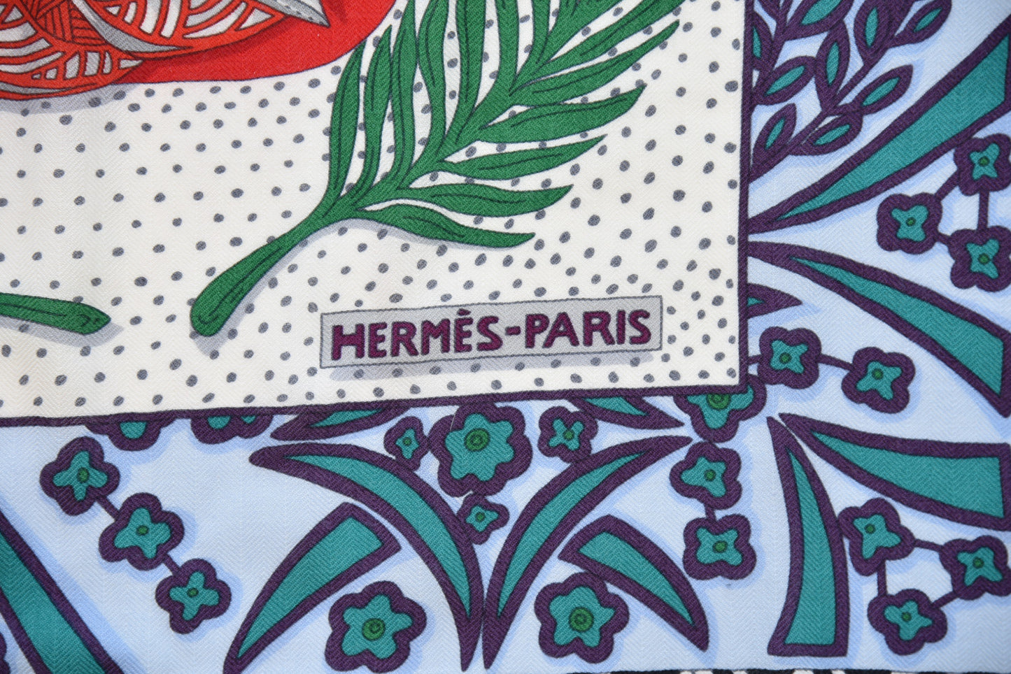 Cashmere Silk Zenobie Reine de Palmyre Shawl 140 Rouge Gris Vert