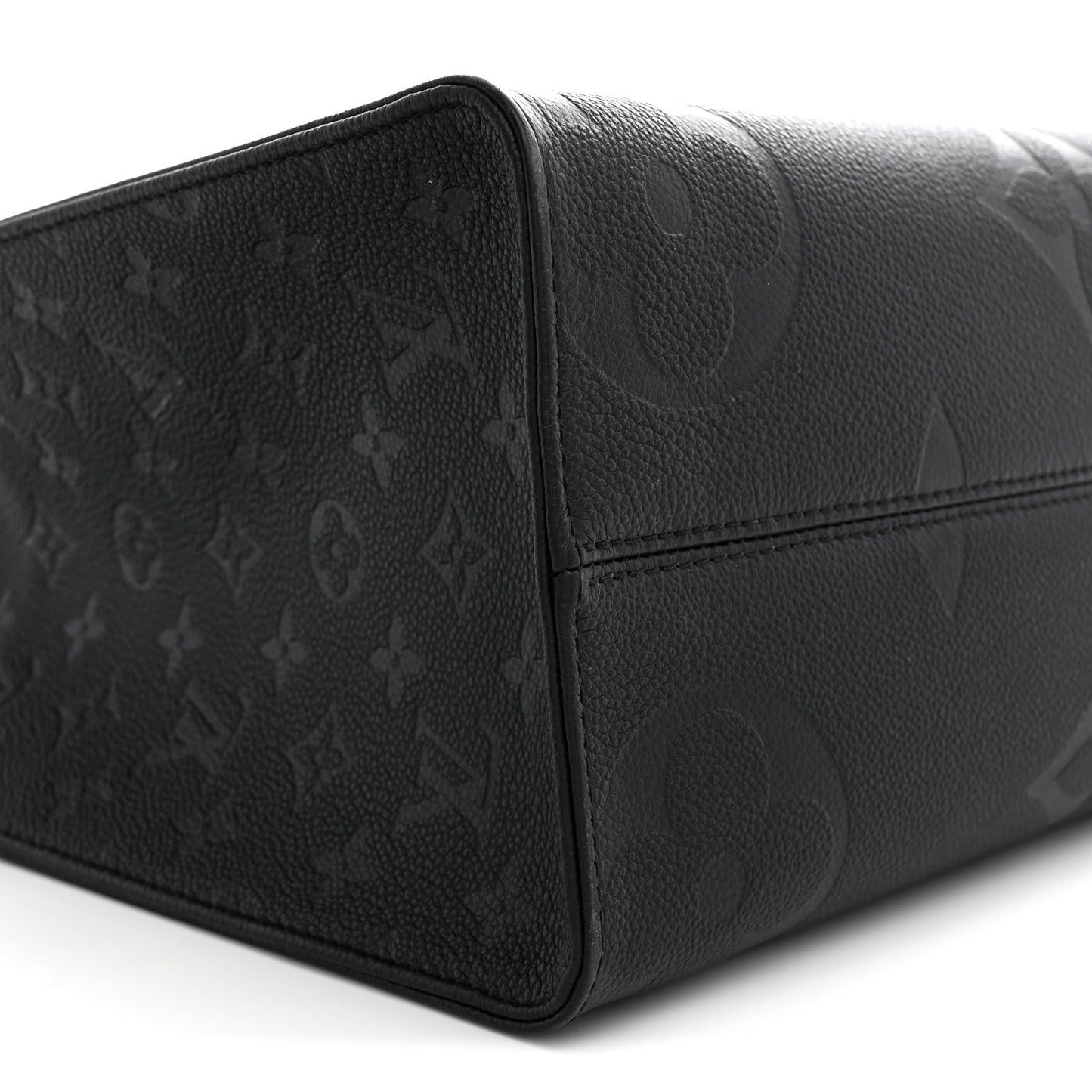Empreinte Monogram Giant Onthego MM Black