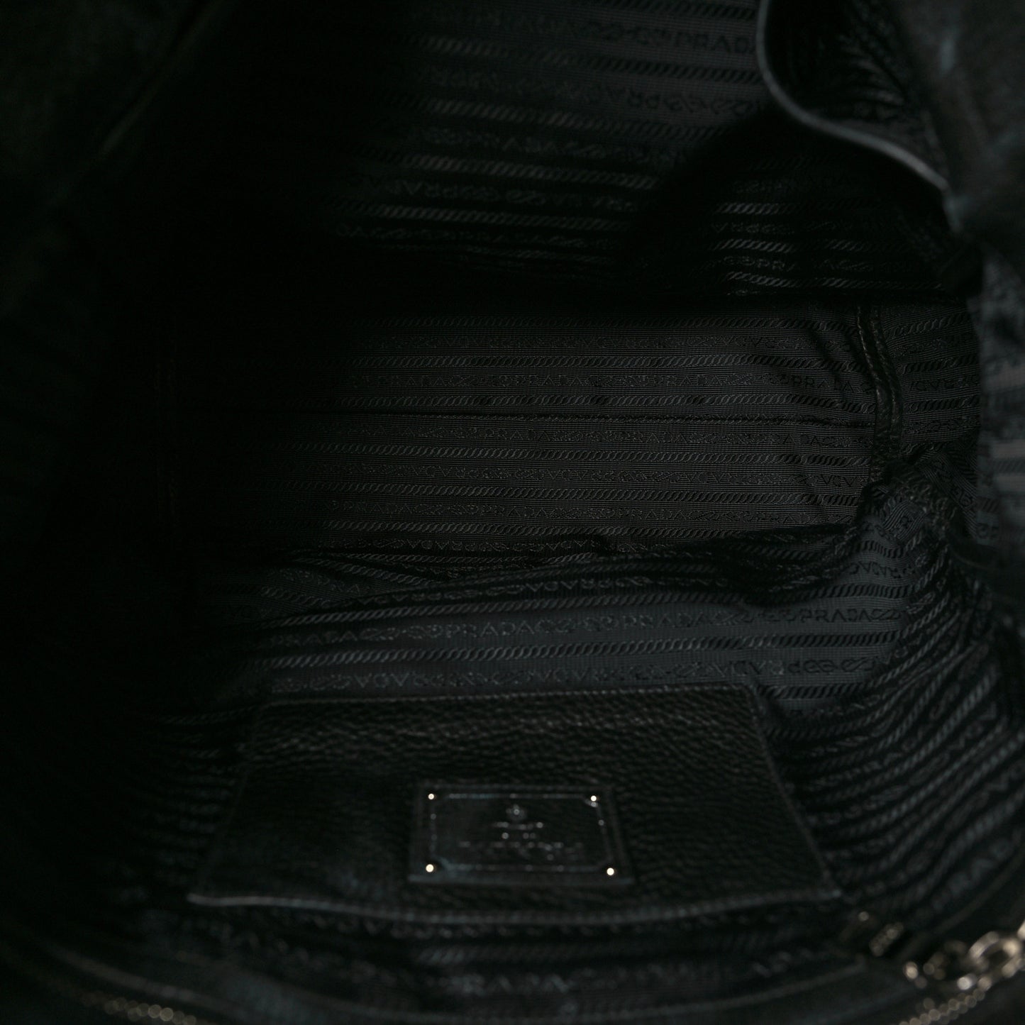 Vitello Daino Shopping Tote Black