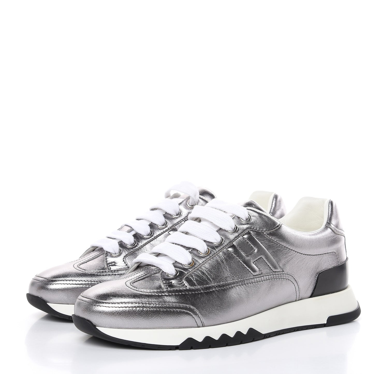 Metallic Nappa Womens Trail Sneakers 37.5 Gris Argente