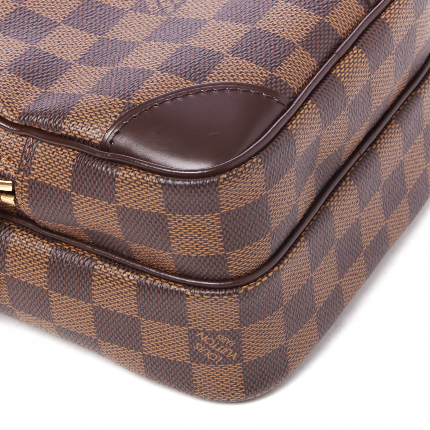 Louis Vuitton Damier Ebene Amazone 5 of 7