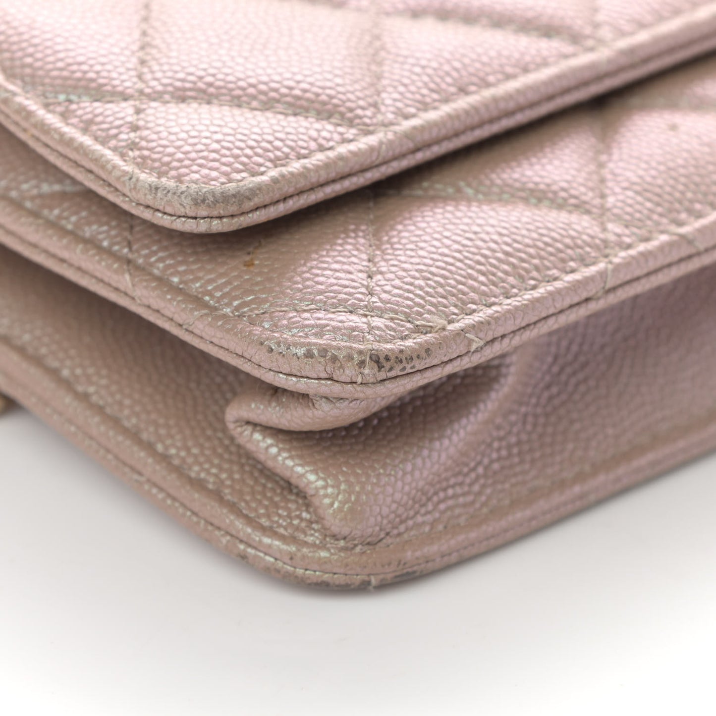 Iridescent Caviar Quilted Wallet On Chain WOC Beige