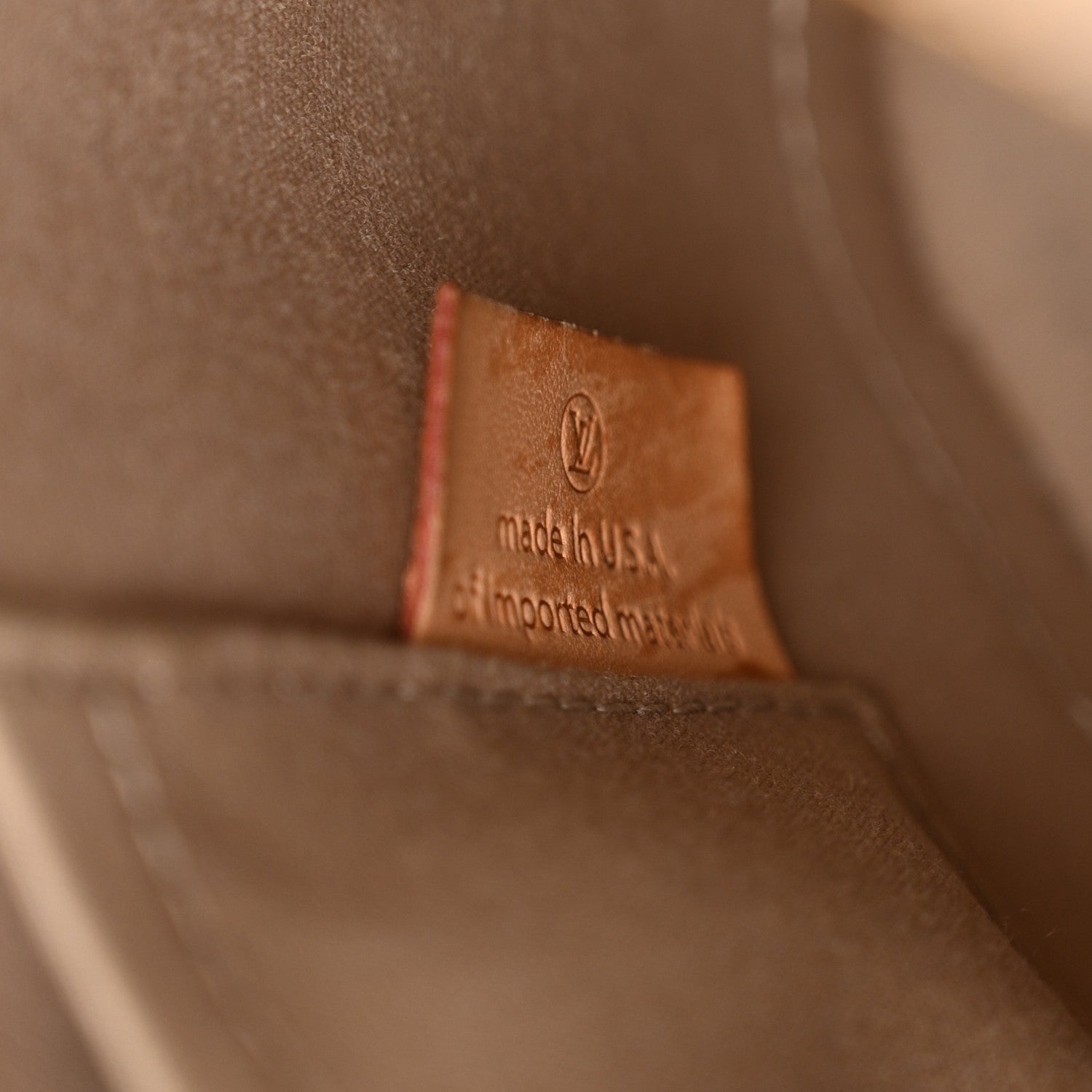 Louis Vuitton Vernis Alma BB Dune 7 of 14