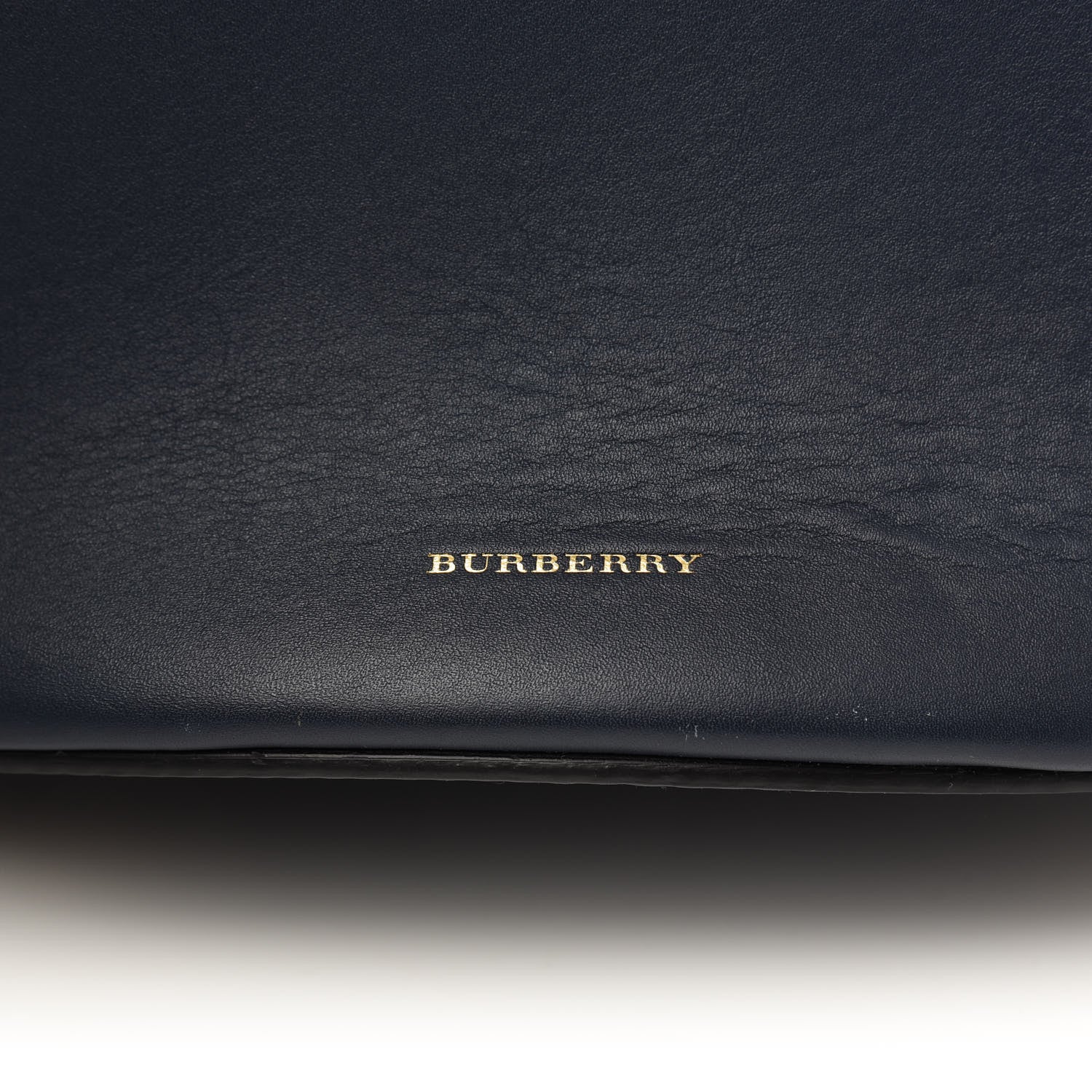 Burberry Supple Calfskin Medium Bucket Mid Indigo 15 of 15