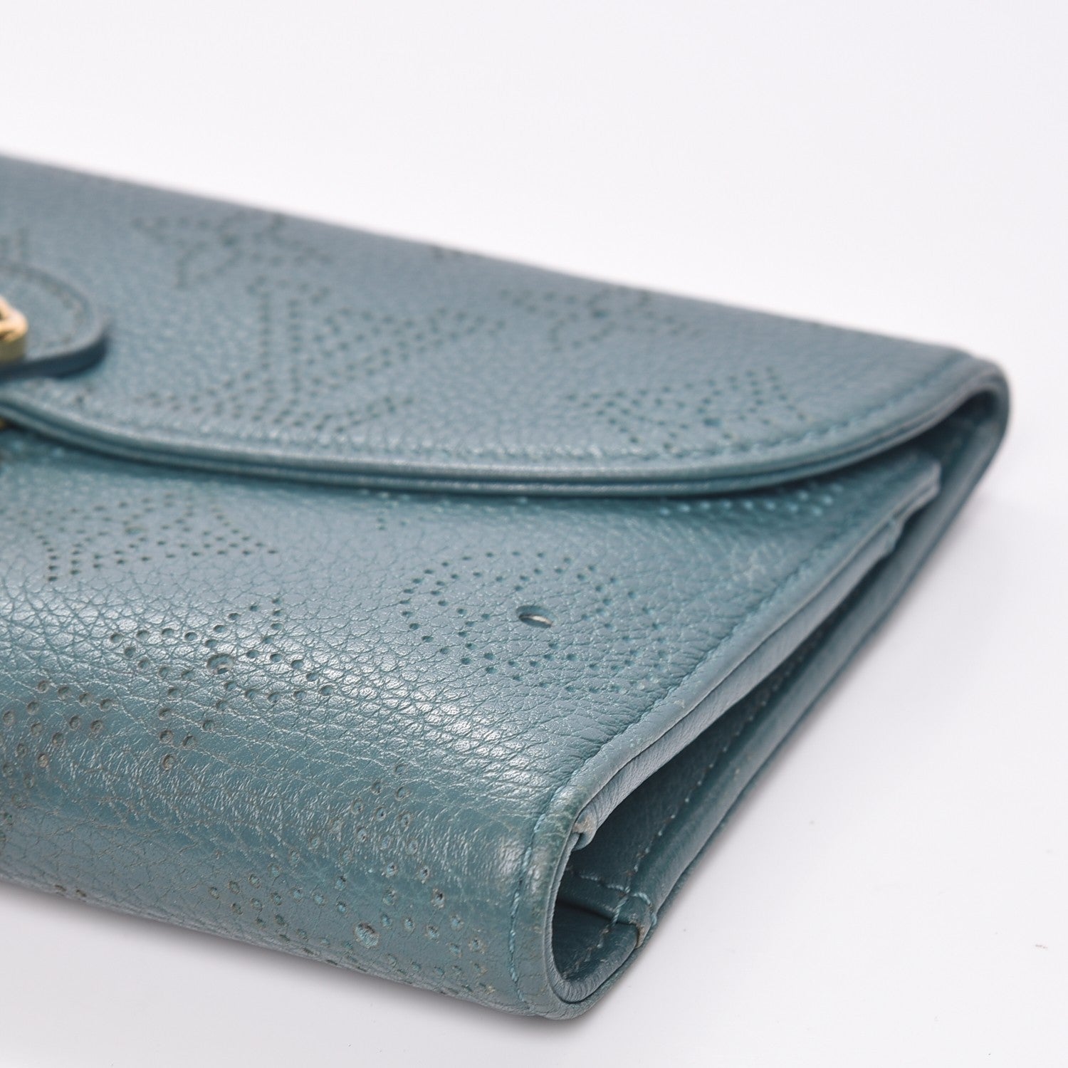 Louis Vuitton Mahina Amelia Wallet Lagon 7 of 9