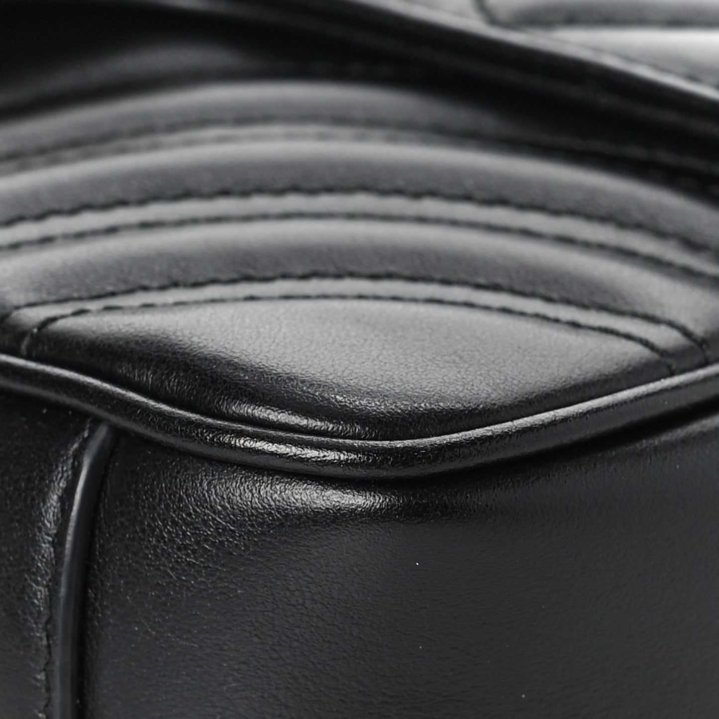 Calfskin Matelasse Mini GG Marmont Shoulder Bag Black