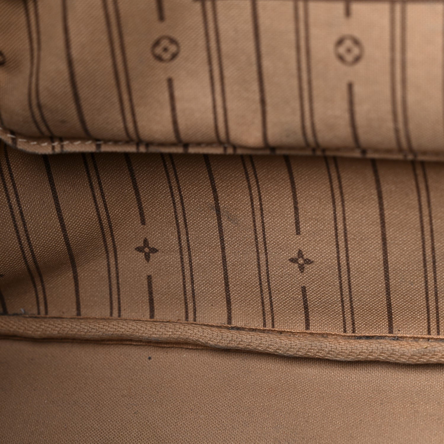 Louis Vuitton Monogram Neverfull GM 16 of 38