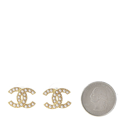 Chanel Pearl CC-Casino Earrings Gold 2 of 5