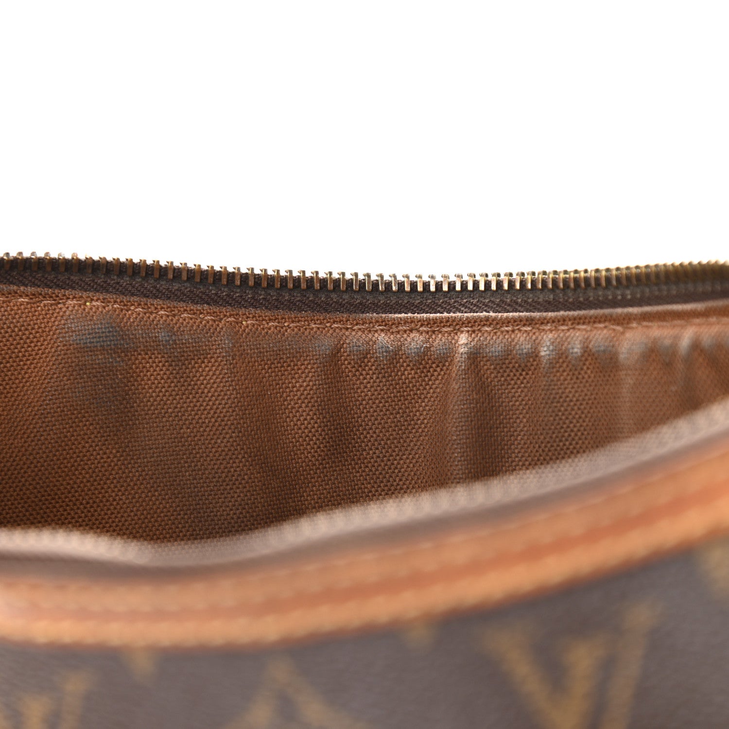 Louis Vuitton Monogram Odeon MM 29 of 31