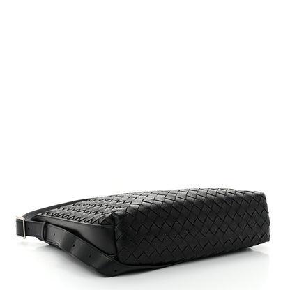 Bottega Veneta Deerskin Intrecciato Small Traveler Hobo Black 4 of 11