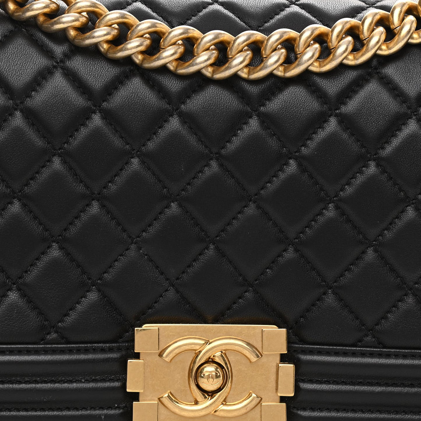 Lambskin Quilted Medium Boy Flap Black