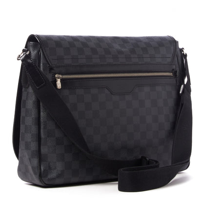 Louis Vuitton Damier Graphite Daniel GM 2 of 8