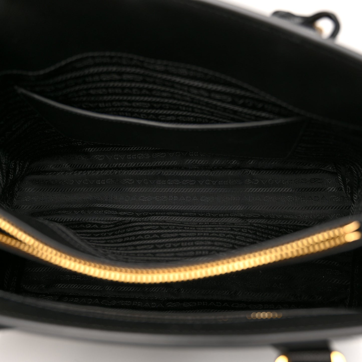Saffiano Lux Medium Tote Black