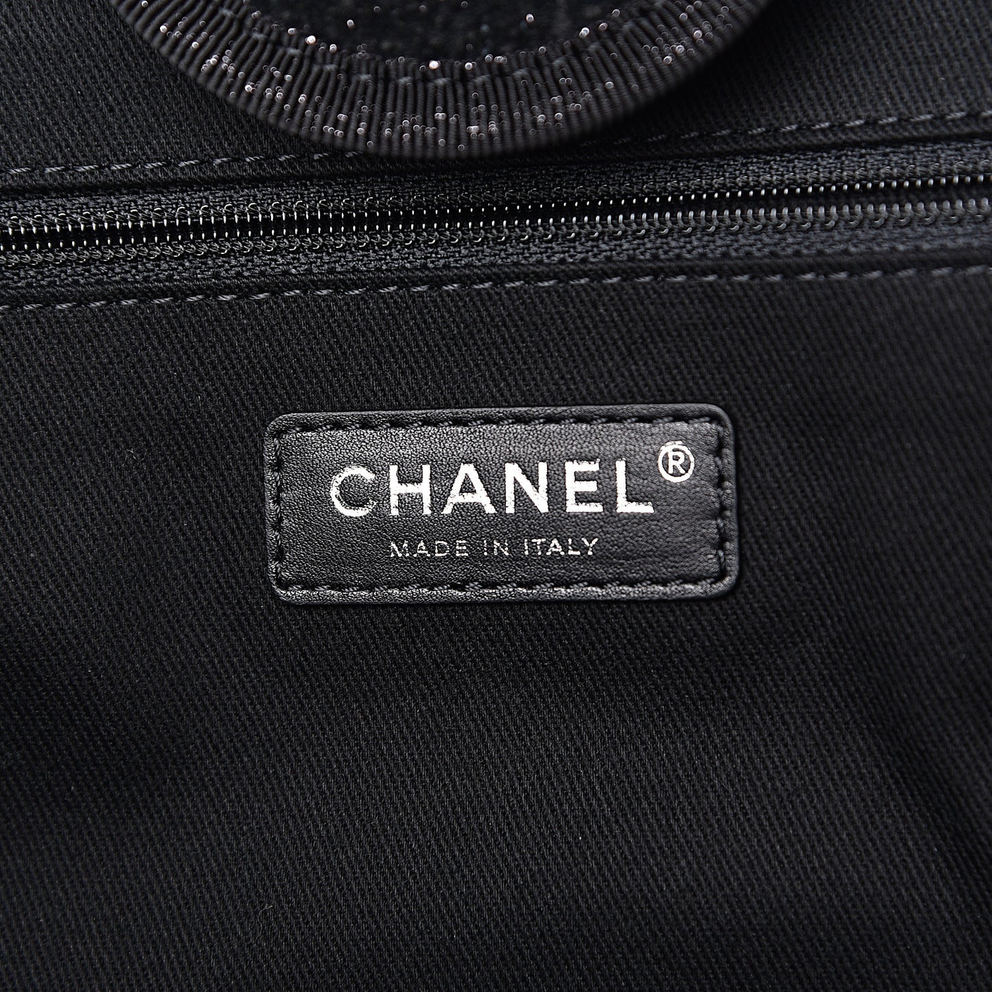 Lurex Boucle Medium Deauville Tote Black