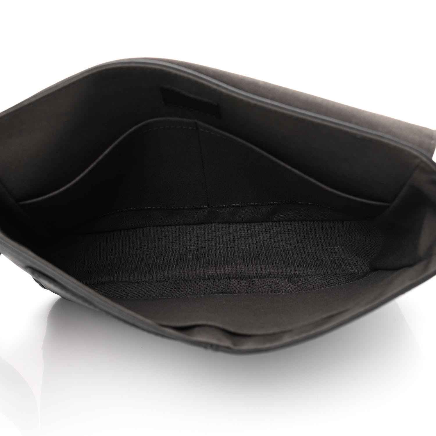 Louis Vuitton Damier Infini District PM Onyx 5 of 8