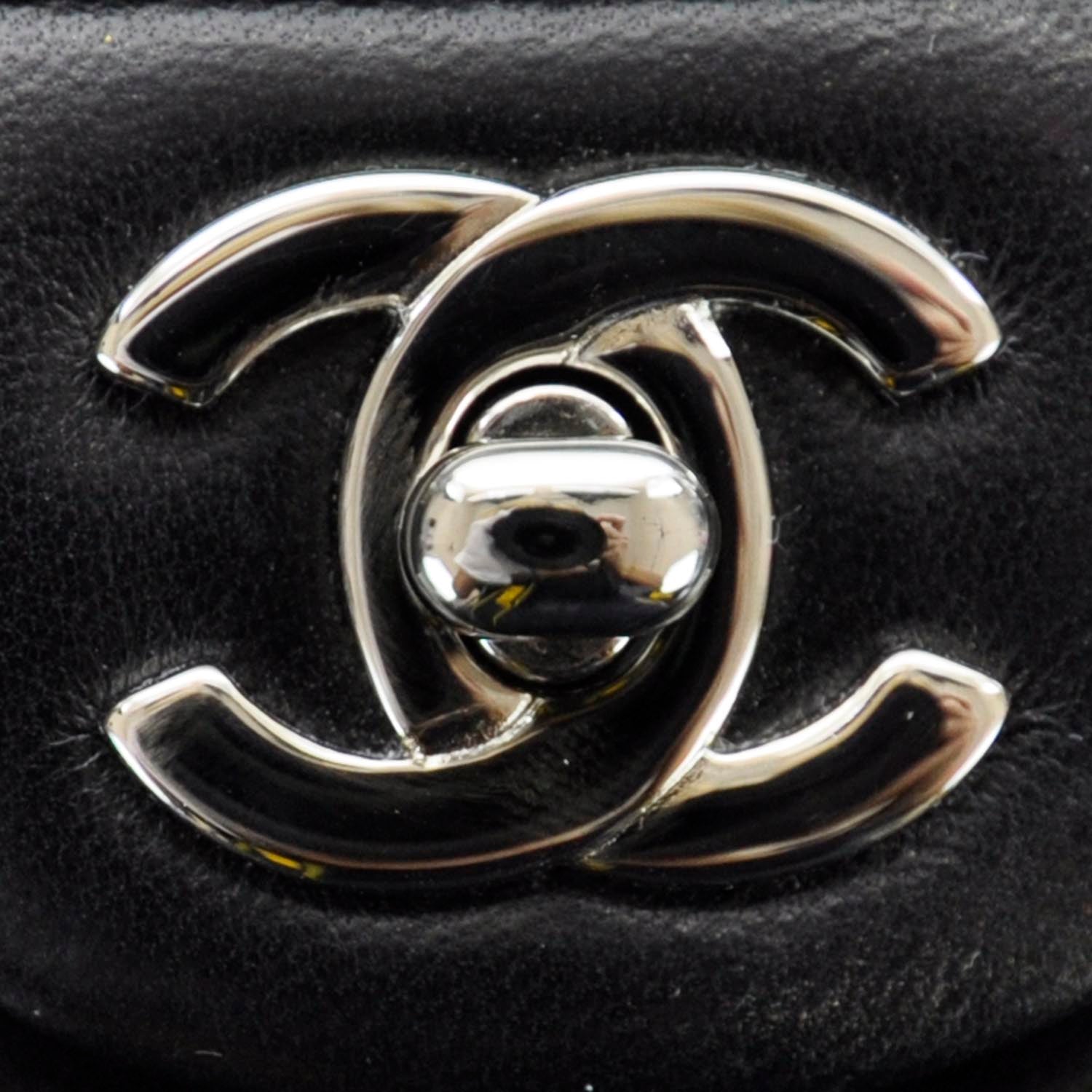 Chanel Lambskin East West Flap Black 7 of 10
