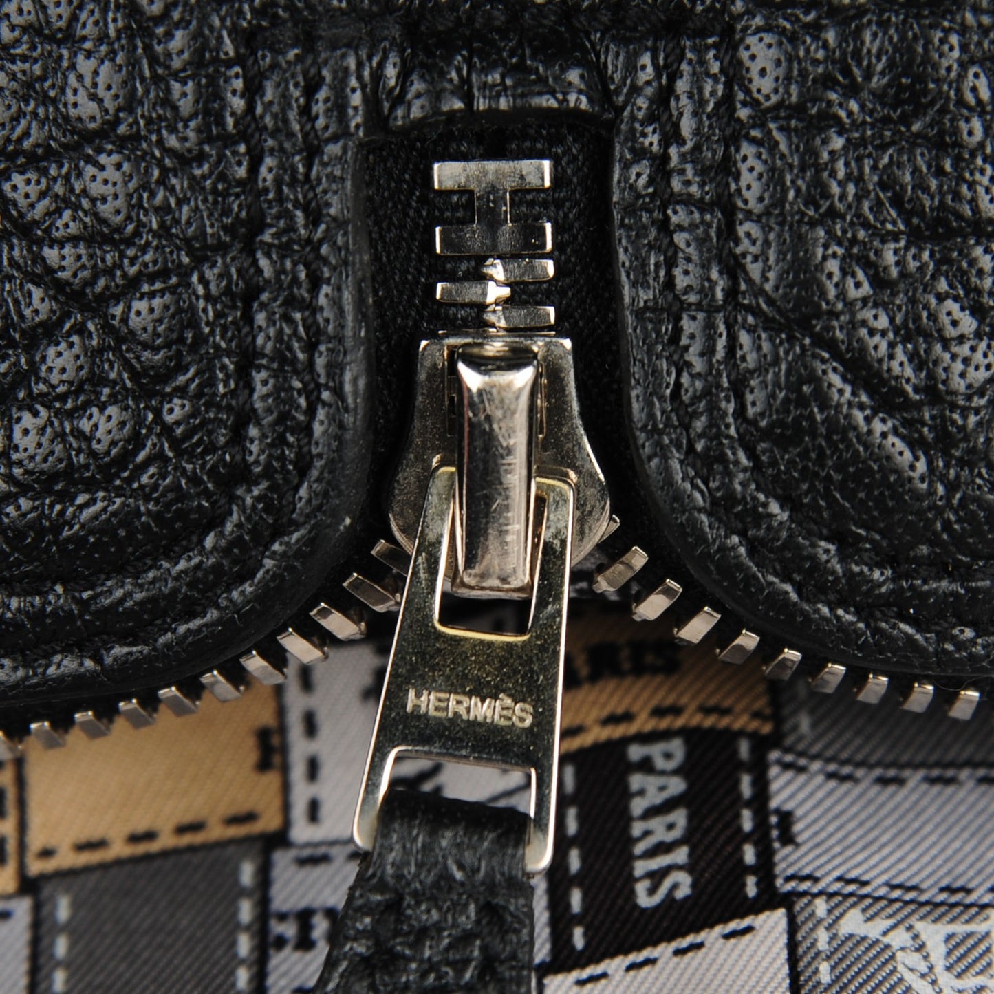 Silky Pop Bolduc Au Carre Shopper Tote Black