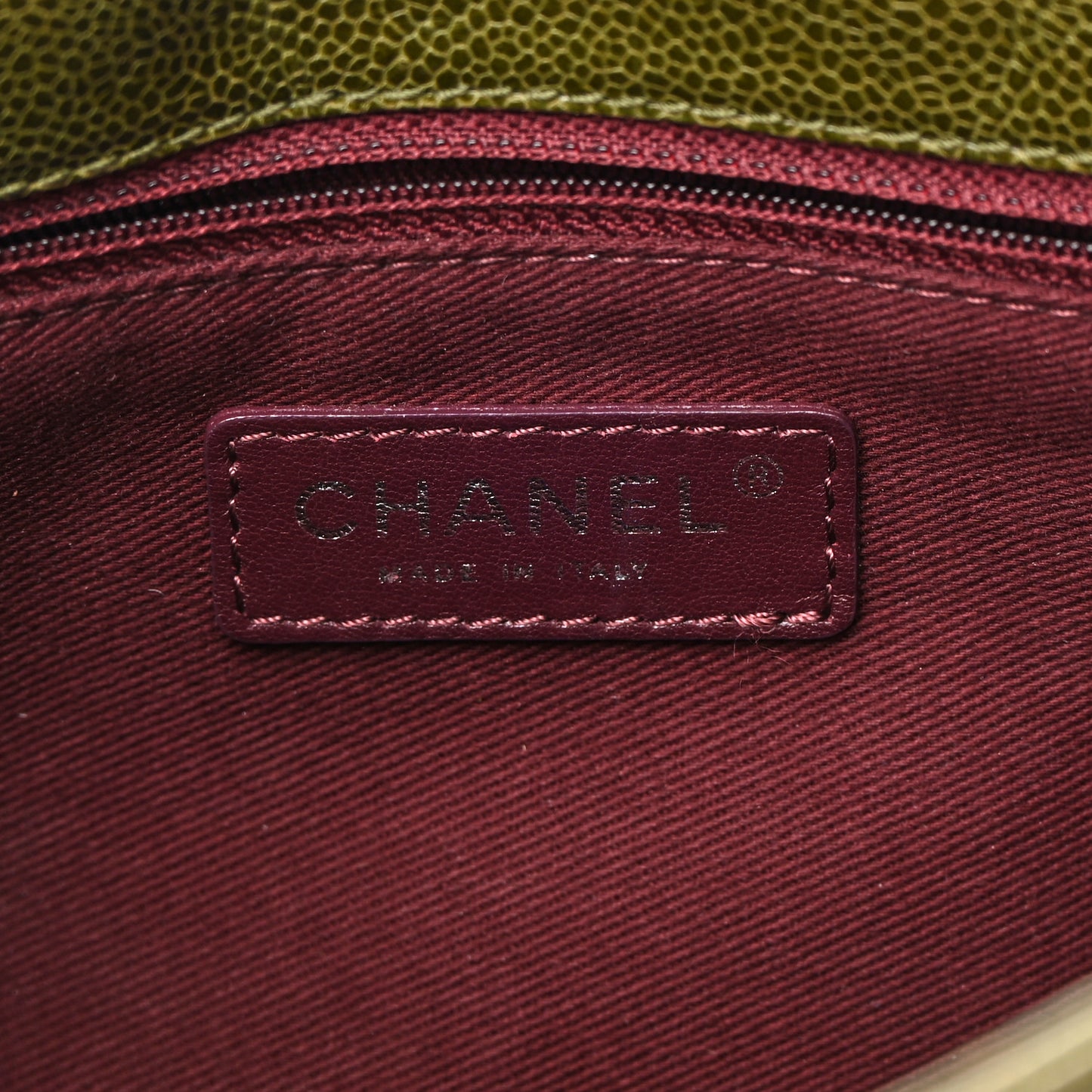 Crumpled Grained Calfskin Jumbo CC Crave Flap Green