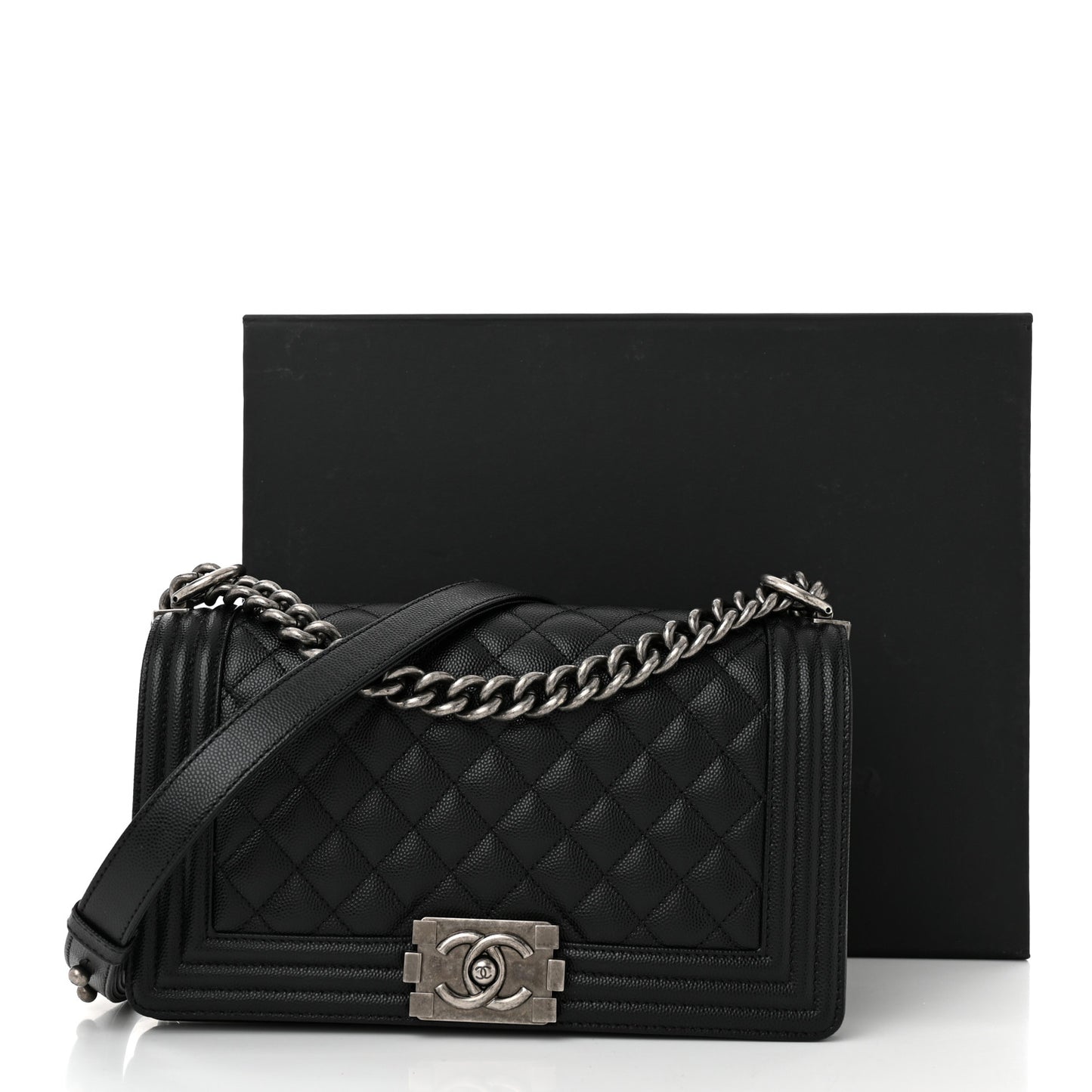 Caviar Quilted Medium Boy Flap Black