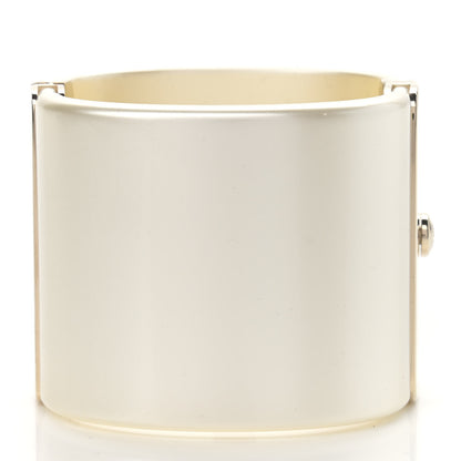 Chanel Resin CC Cuff Pearly White Gold 3 of 4