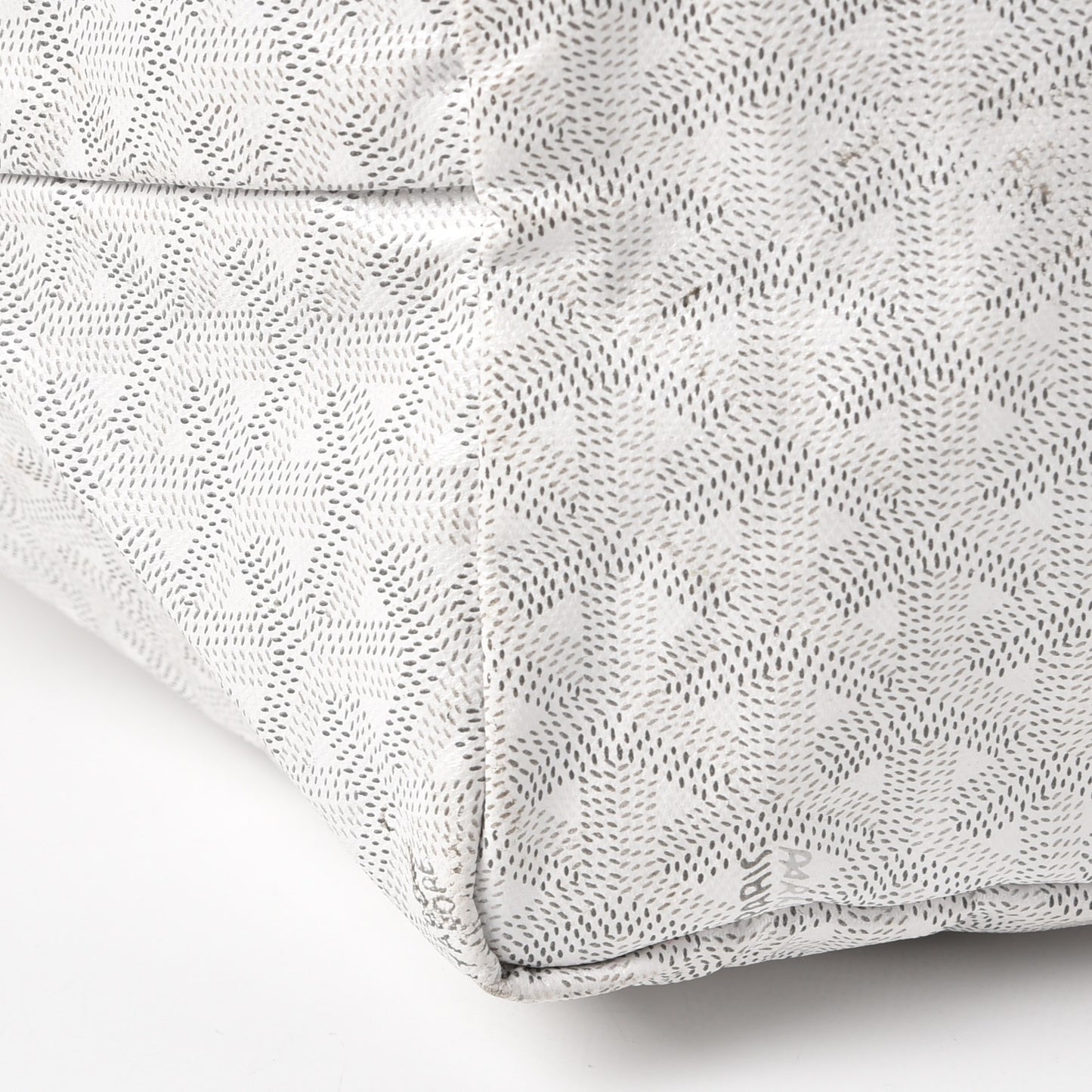 Goyardine Saint Louis GM White