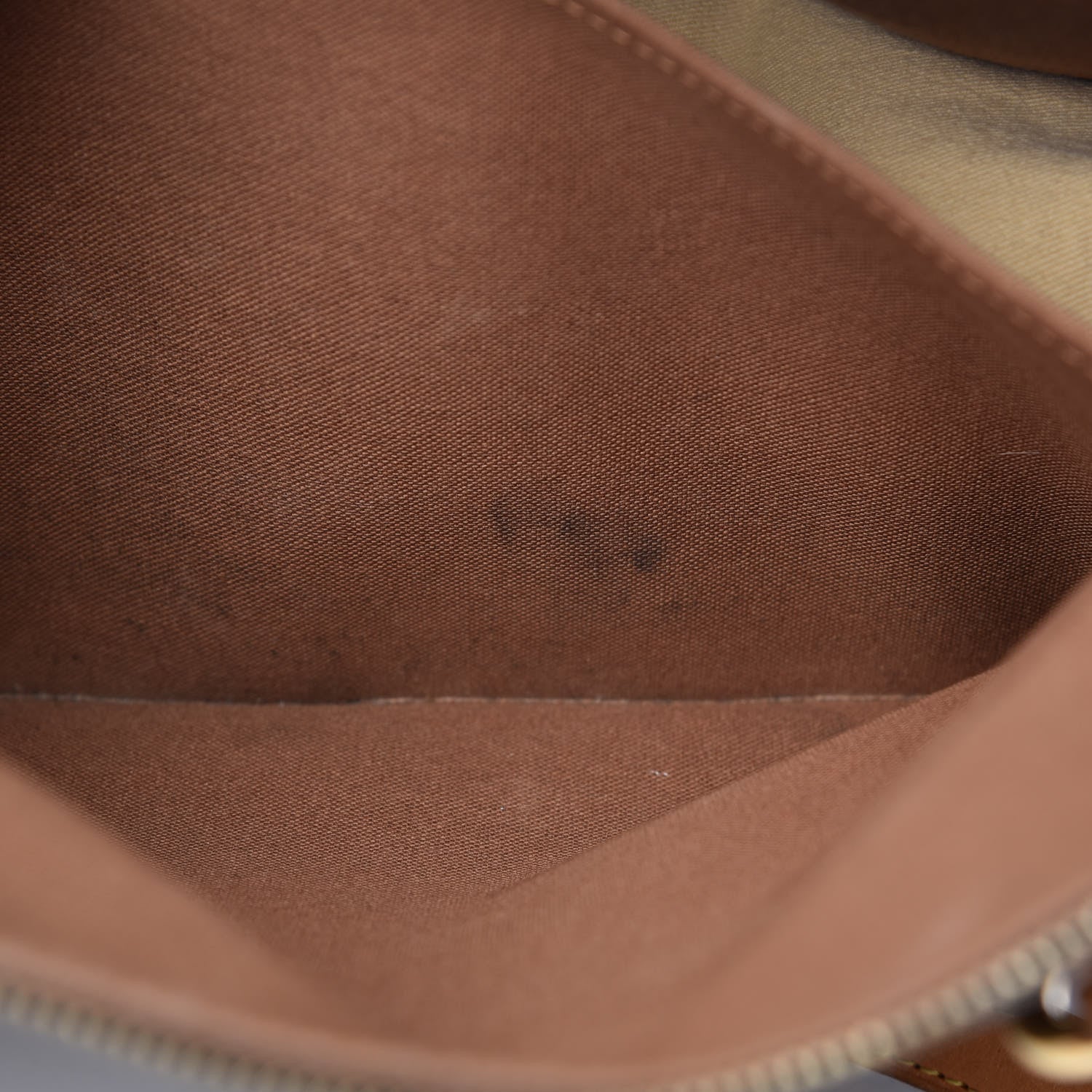 Louis Vuitton Monogram Totally MM 11 of 27