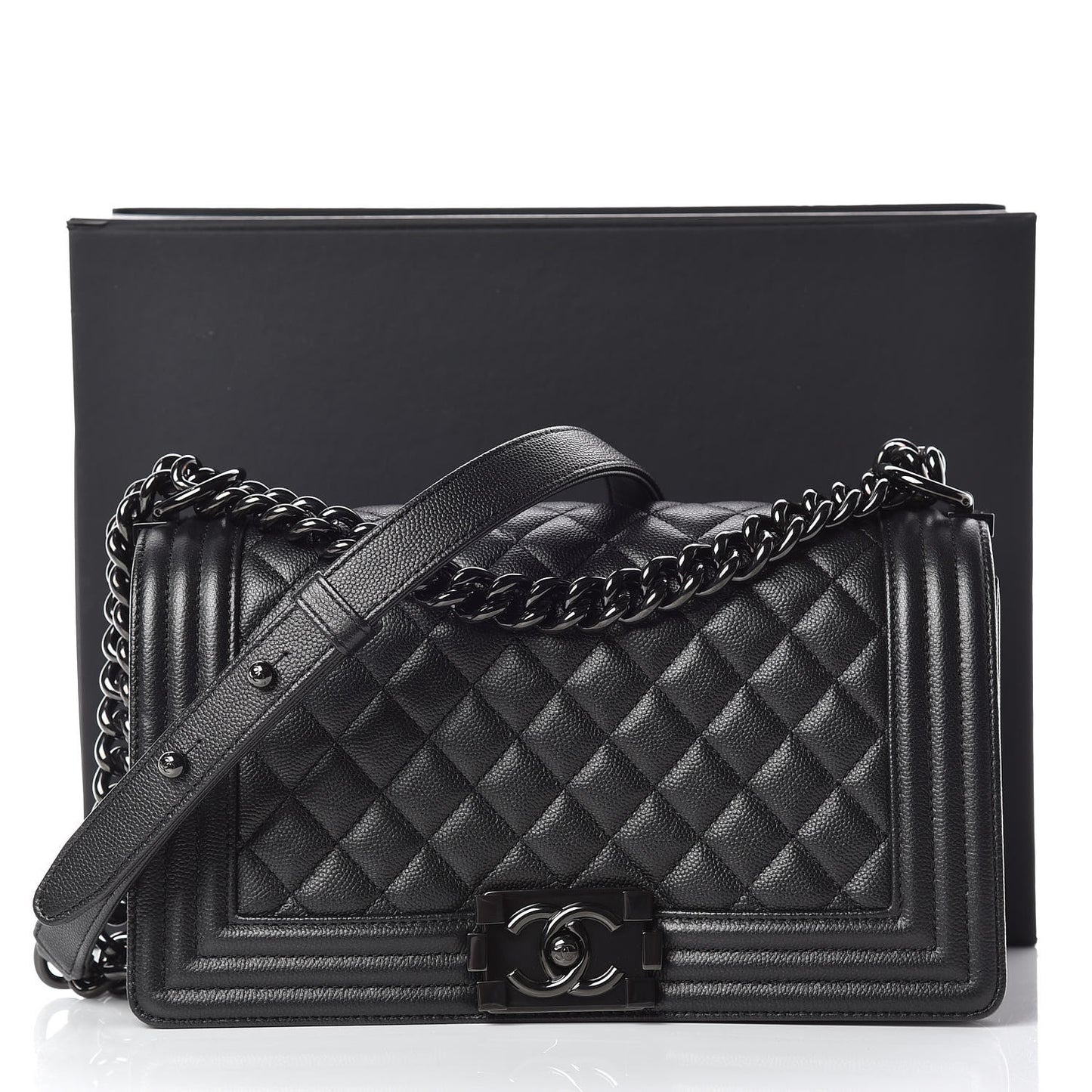 Caviar Quilted Medium Boy Flap So Black