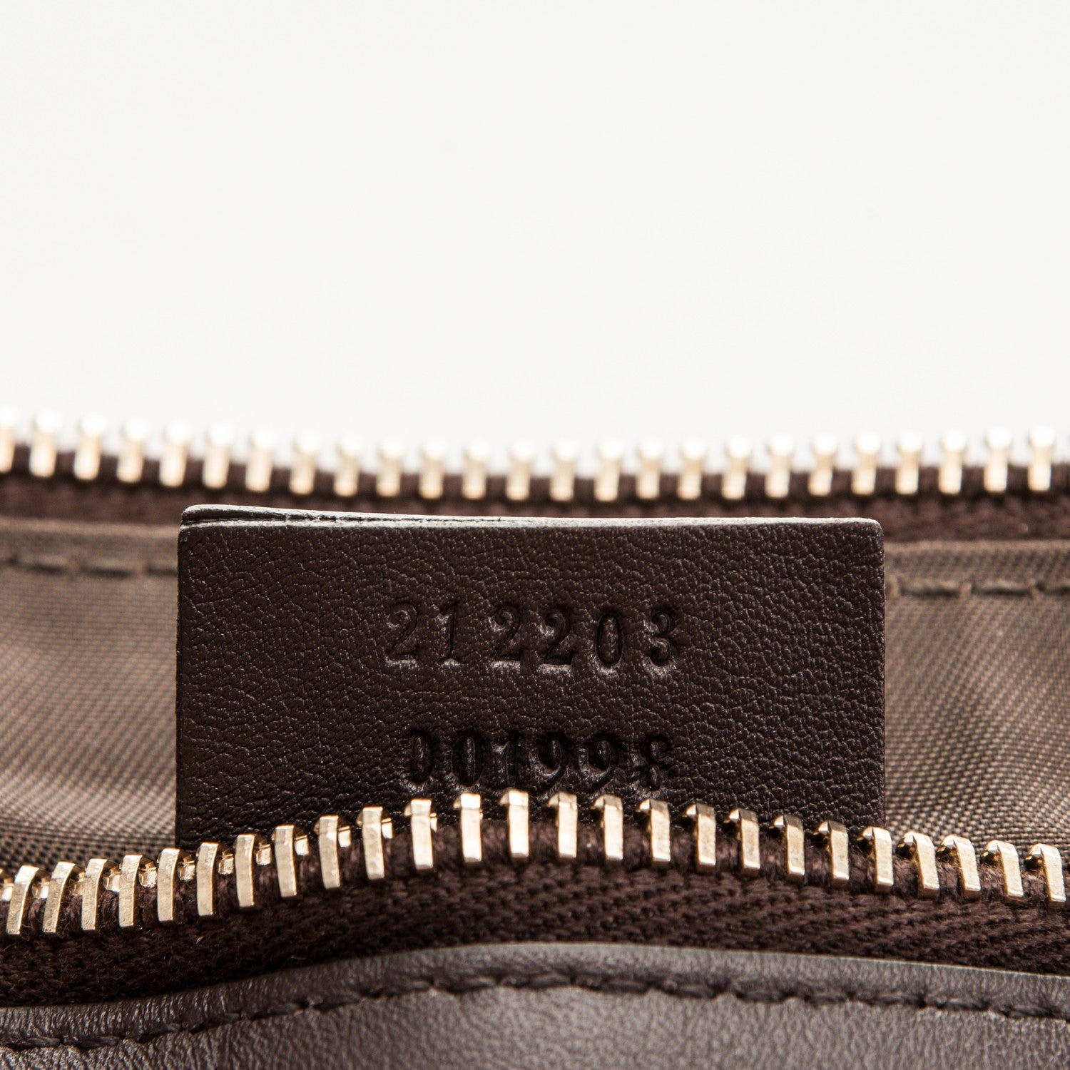 Gucci Guccissima Signature New Britt Wristlet Chocolate 7 of 8