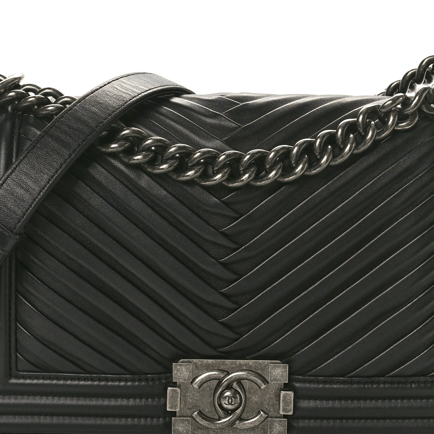 Lambskin Pleated Medium Boy Flap Black