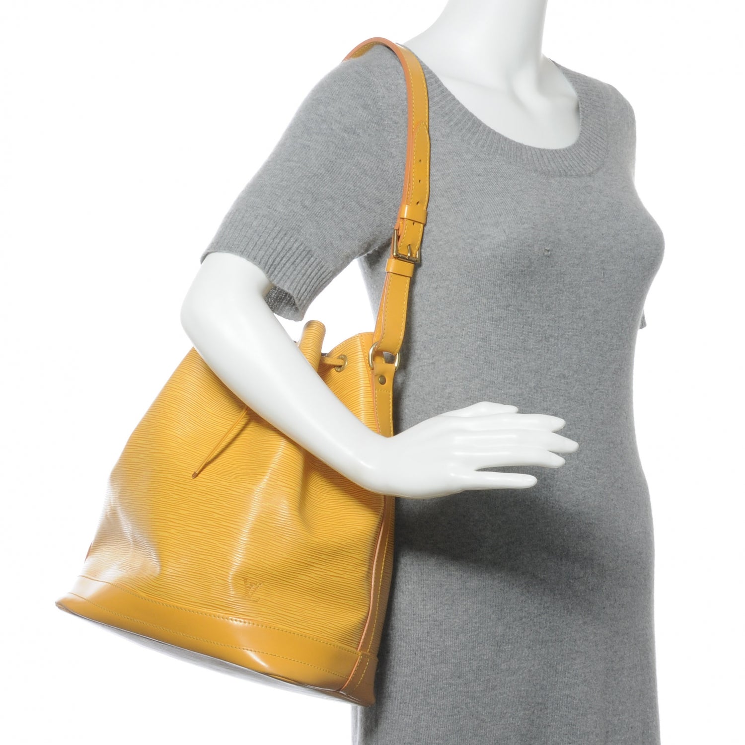 Louis Vuitton Epi Noe Tassil 2 of 7