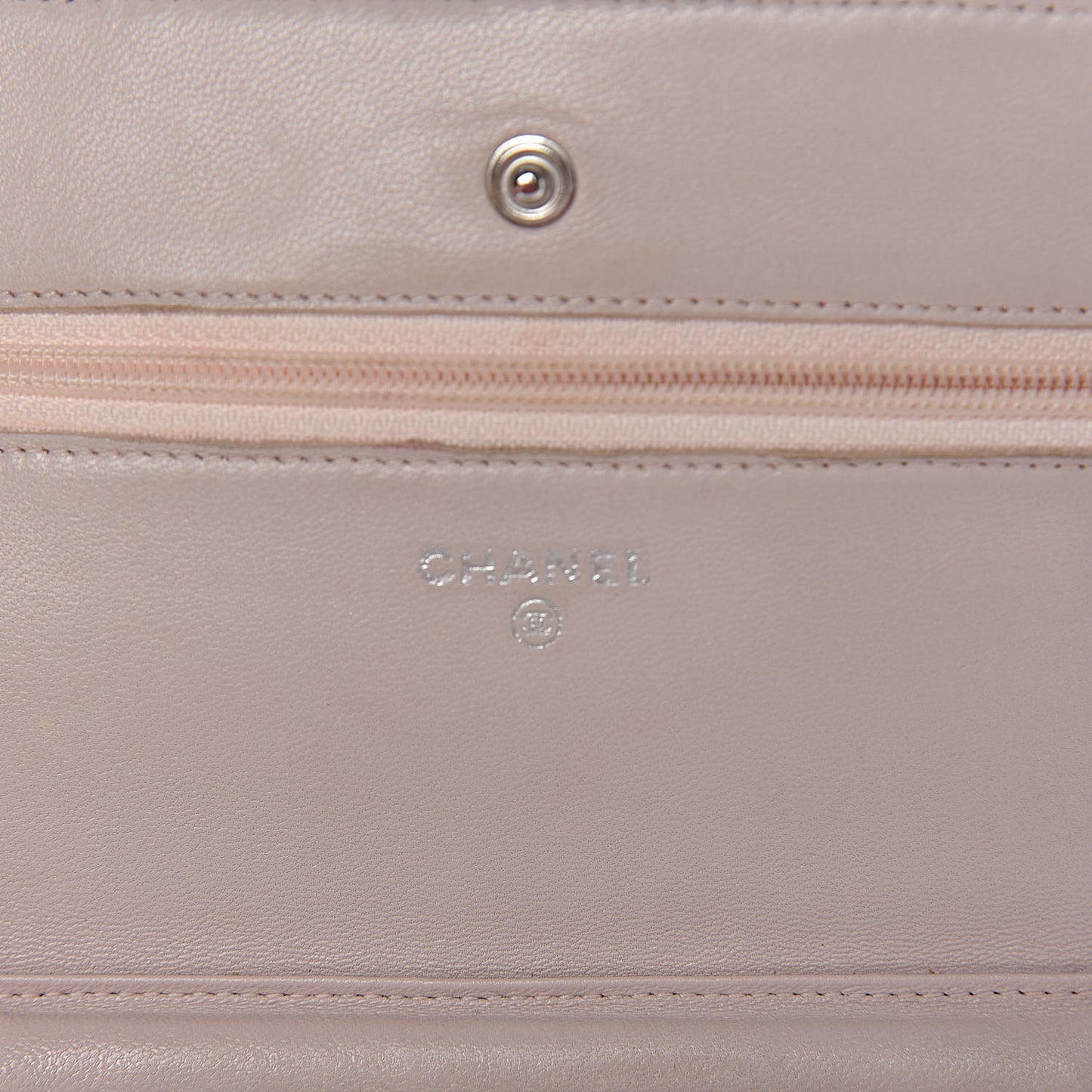 Lambskin Quilted Wallet On Chain WOC Rose Pale