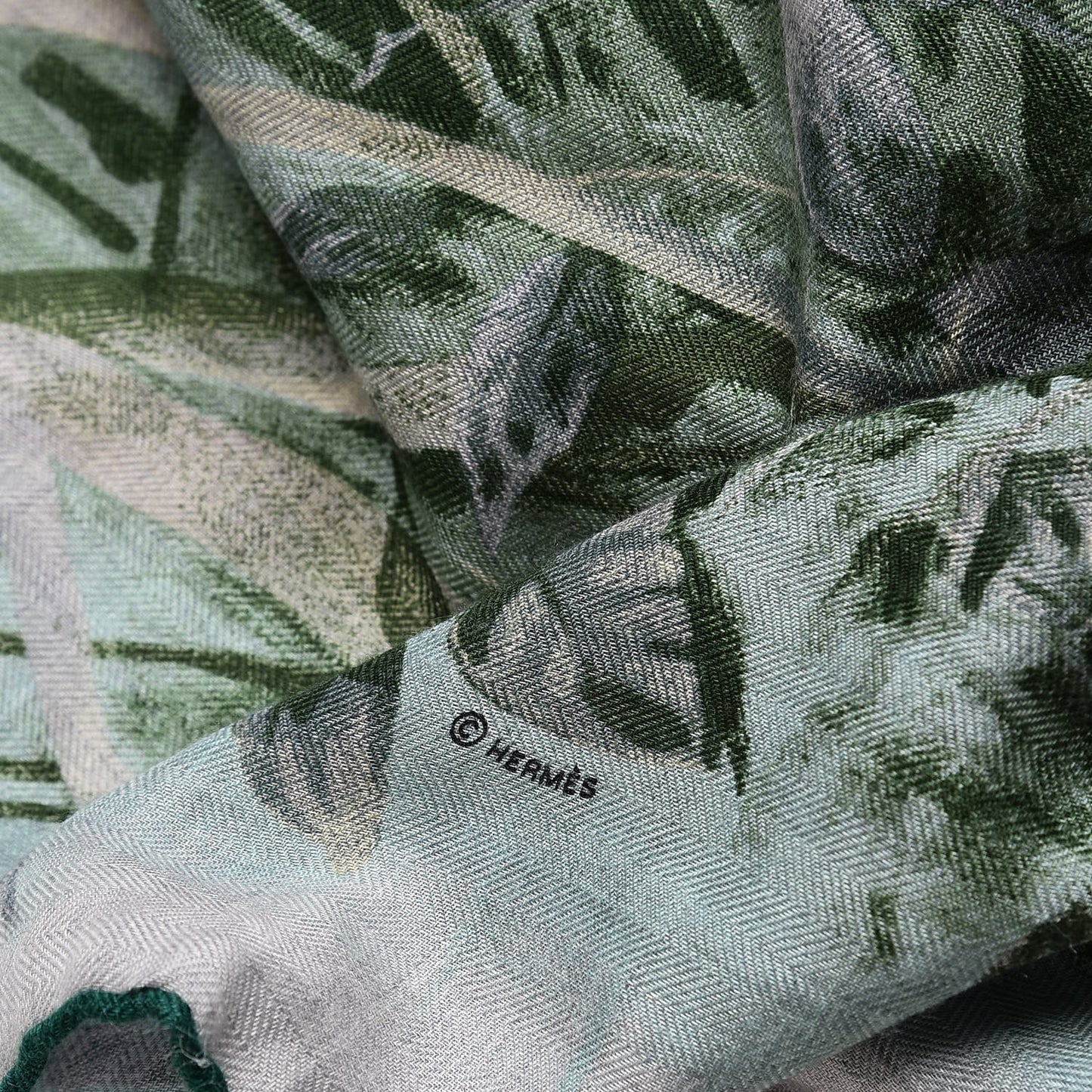 Cashmere Silk Panthera Pardus Scarf 140