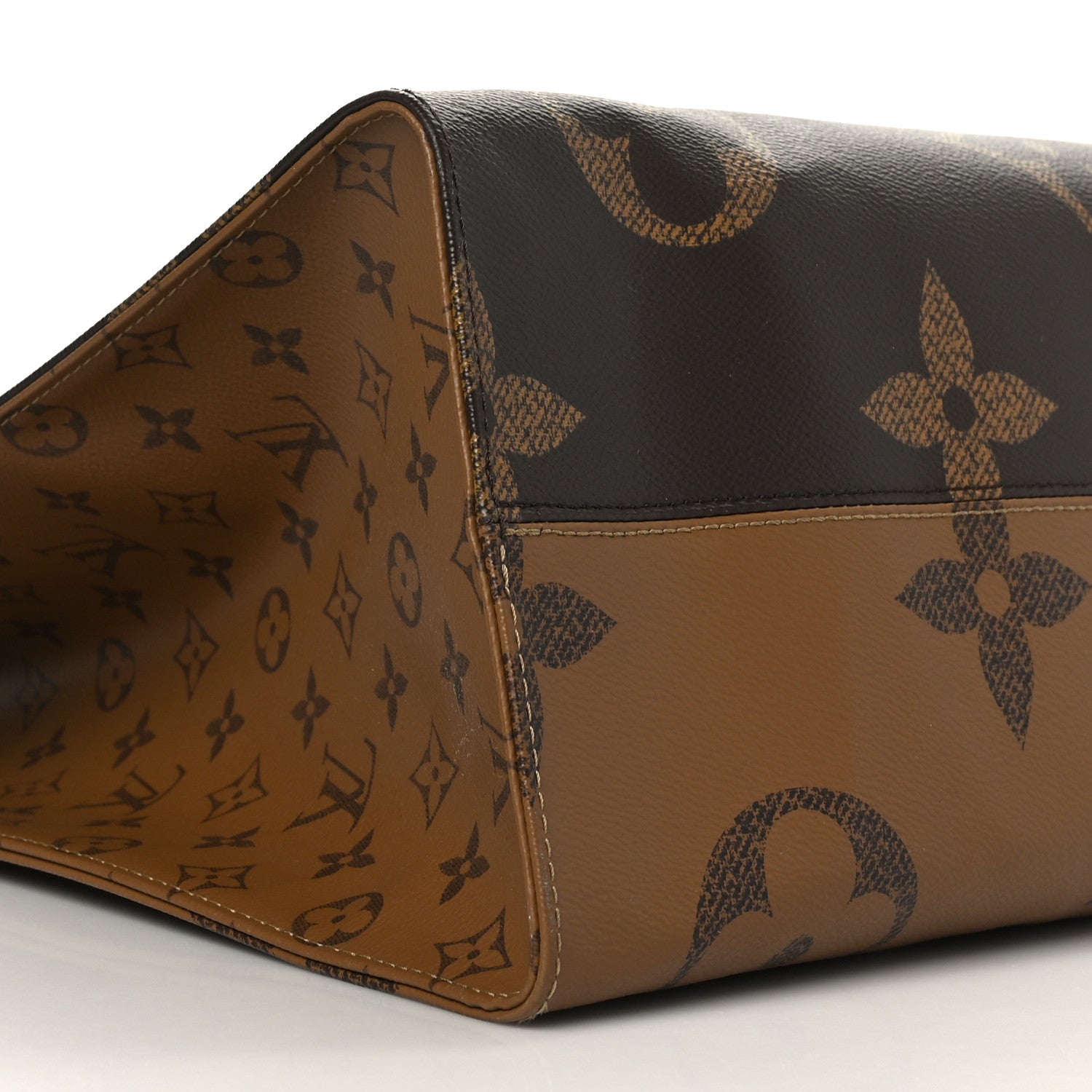 Louis Vuitton Reverse Monogram Giant Onthego GM 7 of 8