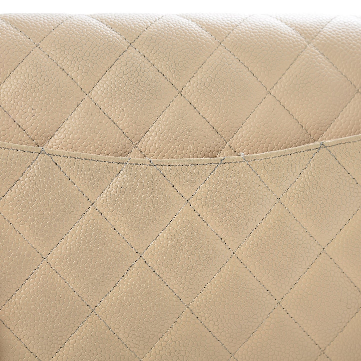 Caviar Quilted Jumbo Double Flap Beige Clair