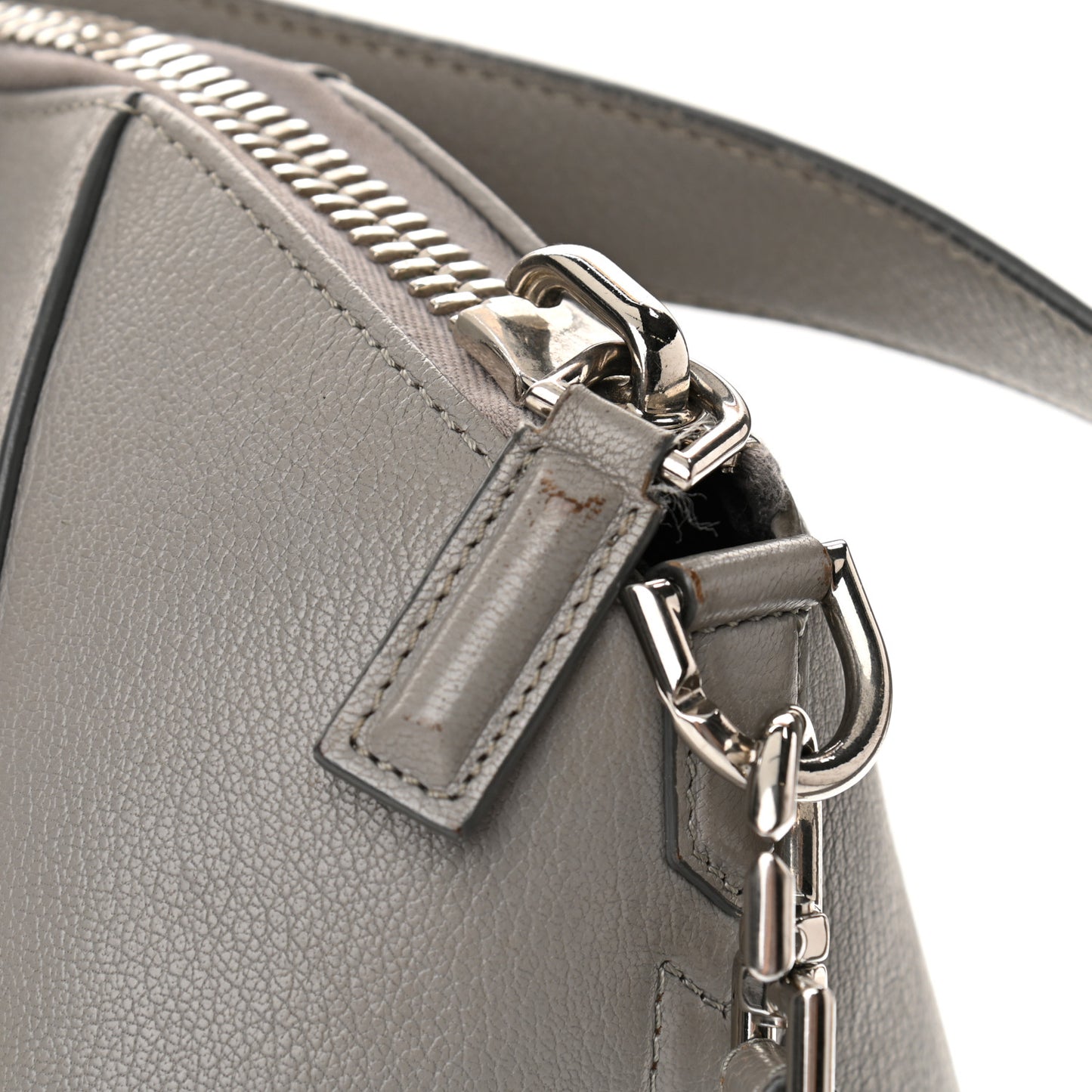 Sugar Goatskin Medium Antigona Pearl Grey