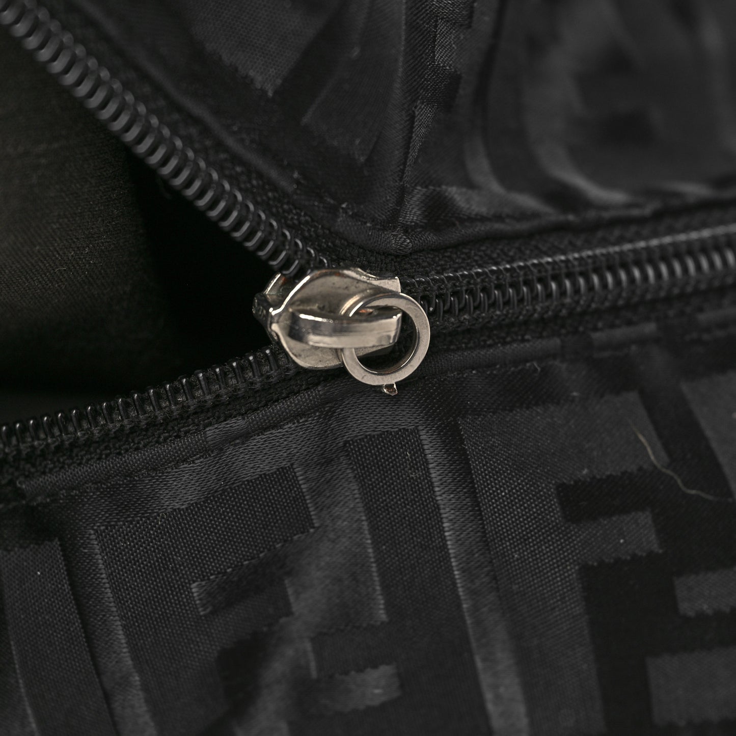 Zucca Cinghiale Zip Code Shopping Tote Black