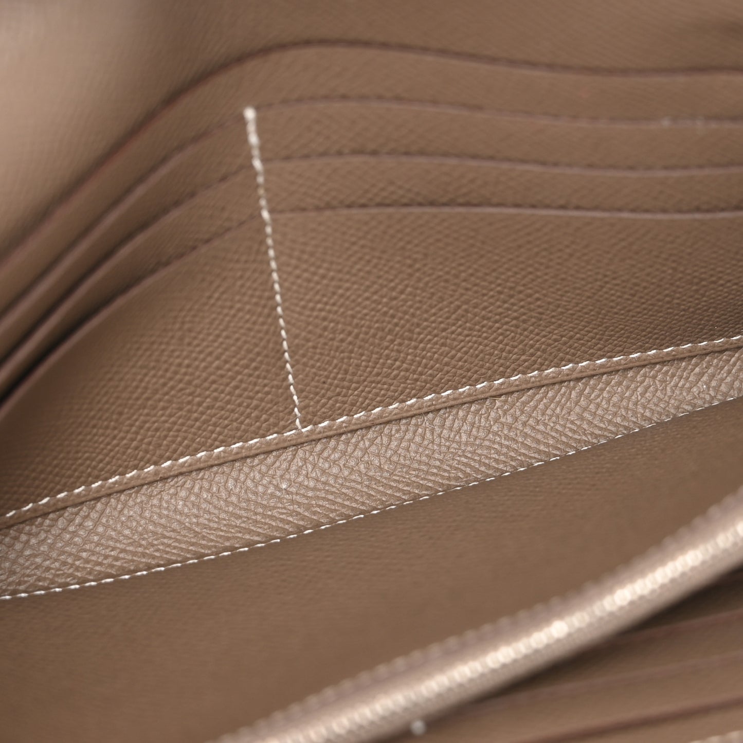 Epsom Kelly Longue Wallet  Etoupe