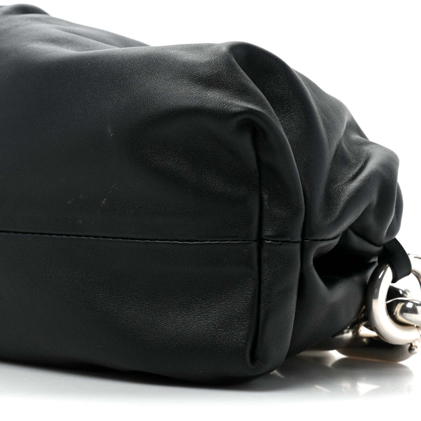 Calfskin The Pouch Chain Black
