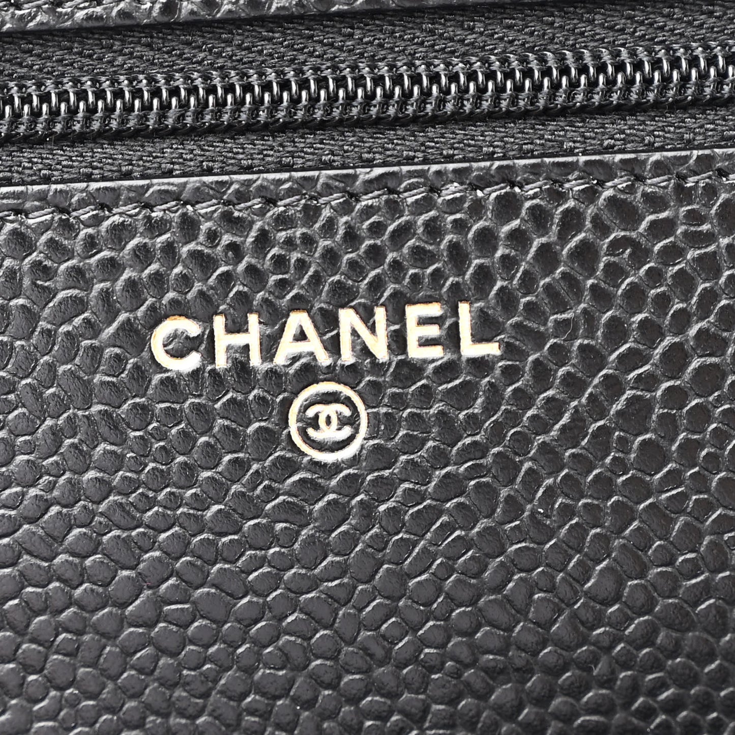 Caviar Quilted Wallet on Chain WOC Black